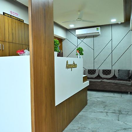 Hotel Sury Villa Ahmedabad Extérieur photo
