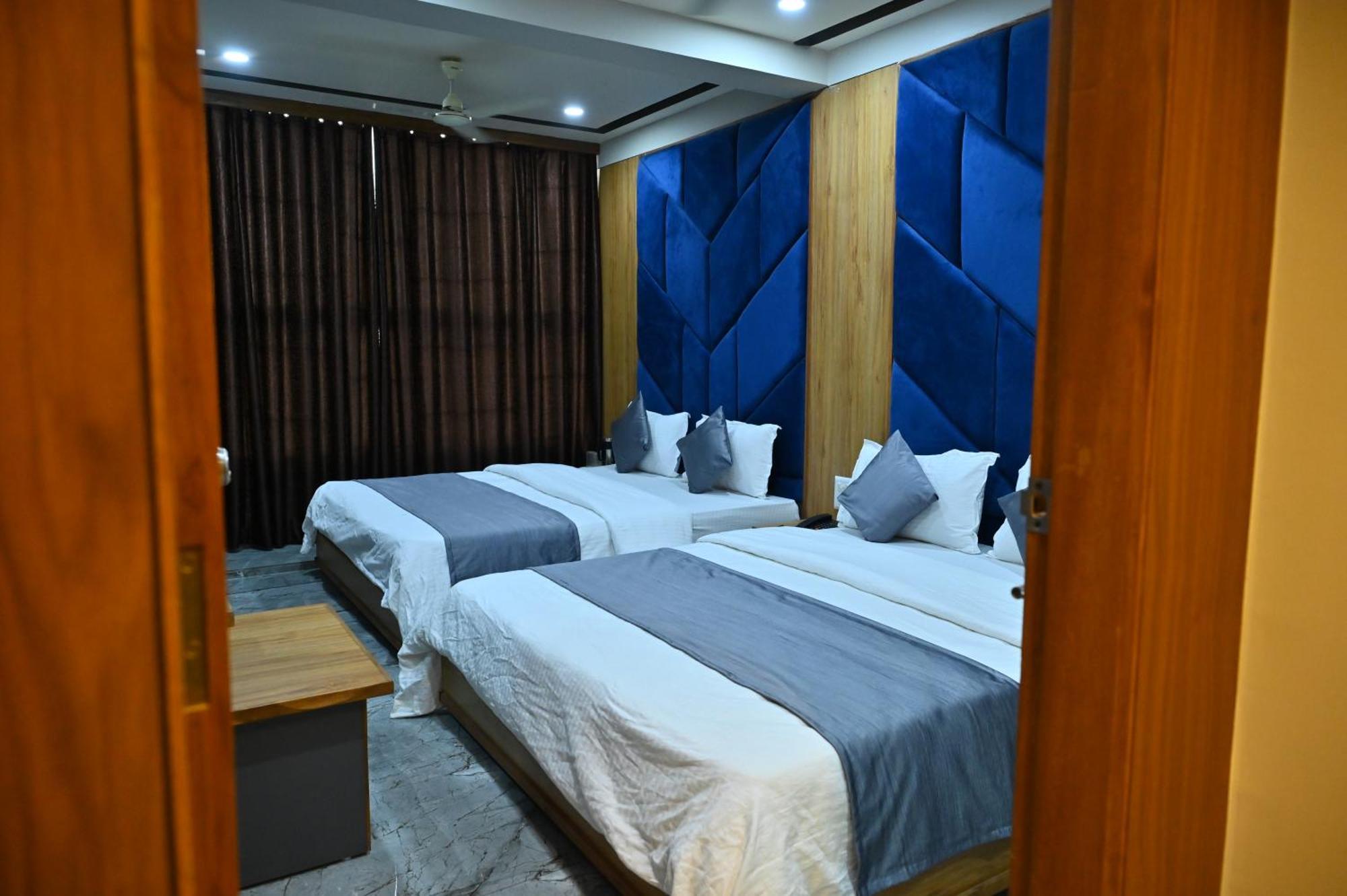 Hotel Sury Villa Ahmedabad Extérieur photo