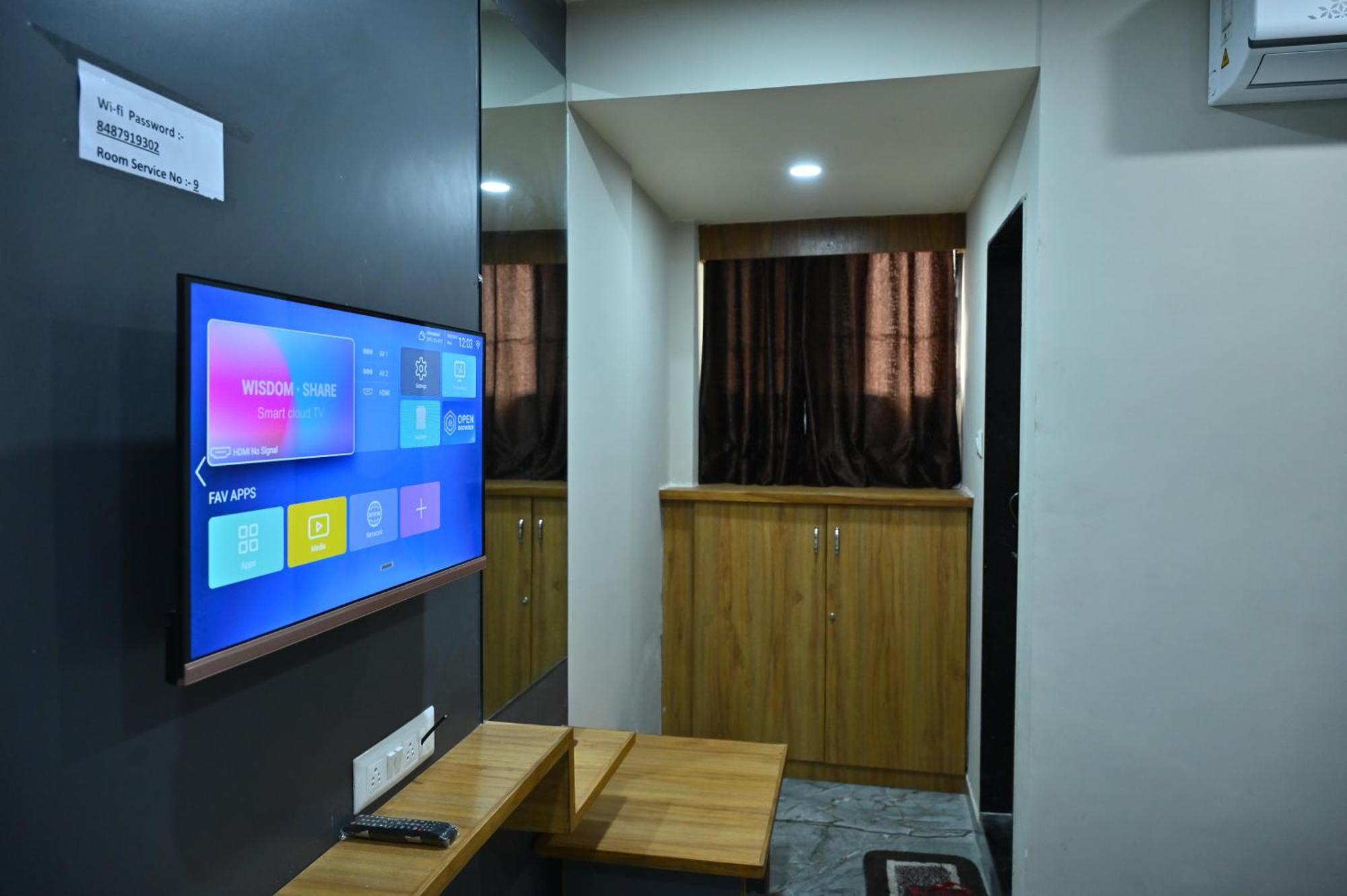 Hotel Sury Villa Ahmedabad Extérieur photo