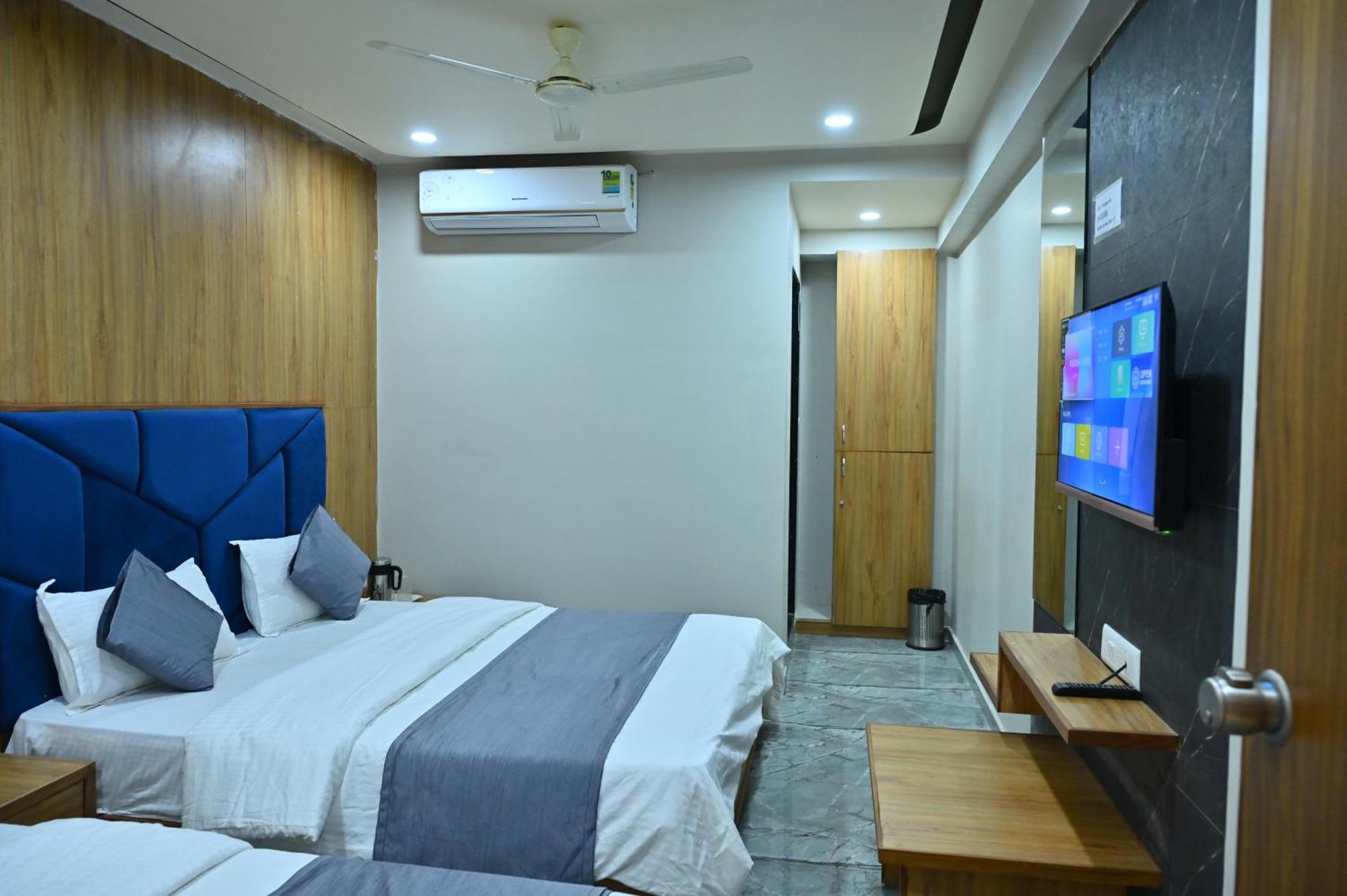 Hotel Sury Villa Ahmedabad Extérieur photo