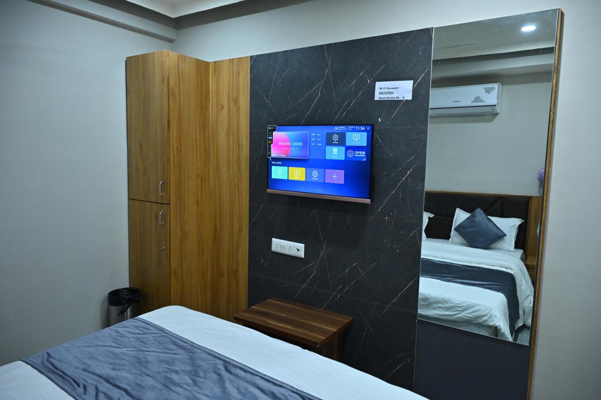 Hotel Sury Villa Ahmedabad Extérieur photo